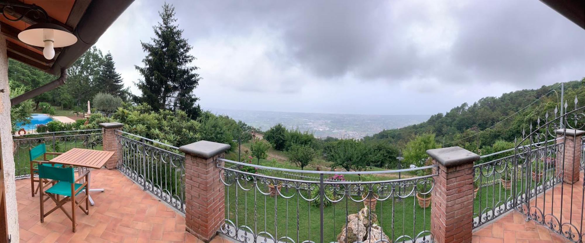 La Terrazza Sulla Versilia Pietrasanta Exteriör bild